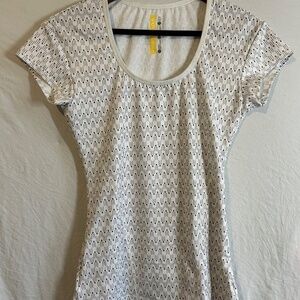 Lole Women's Hiking/Workout Shirt Size Small